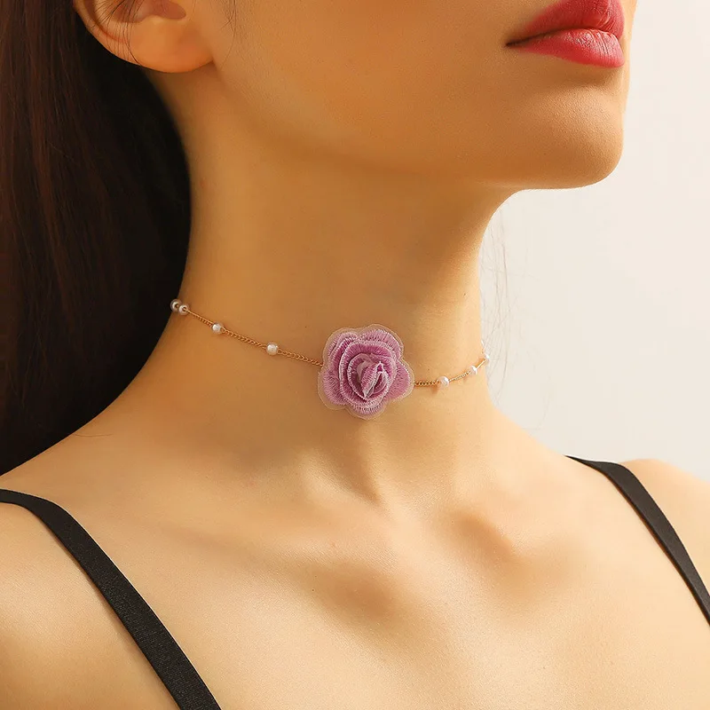 2023 Новое модное красное Фиолетовое ожерелье-чокер с черной розой для женщин, сексуальное нежное жемчужное короткое ожерелье, женские вечерние украшения