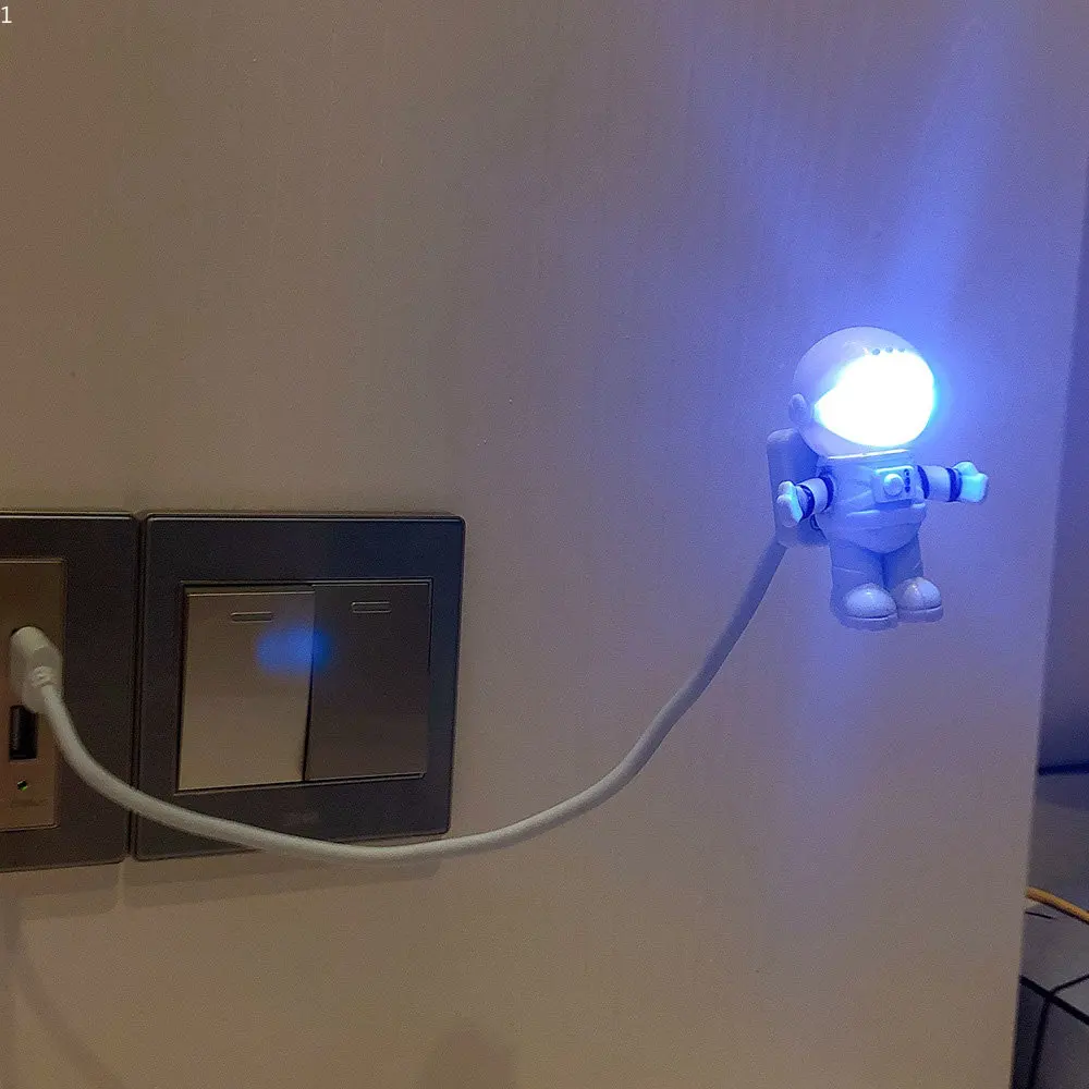 USB-подключаемая лампа для чтения, портативный ночник астронавта с питанием, настольная лампа, креативное украшение рабочего стола астронавта, светодиодный ночник