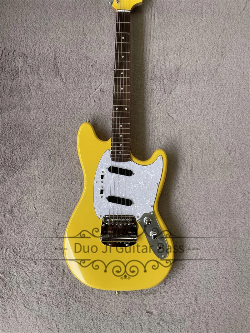 Желтая Электрогитара Mus Guitar Корпус из Липы Накладка из розового дерева Накладка из белого жемчуга Гриф из Клена